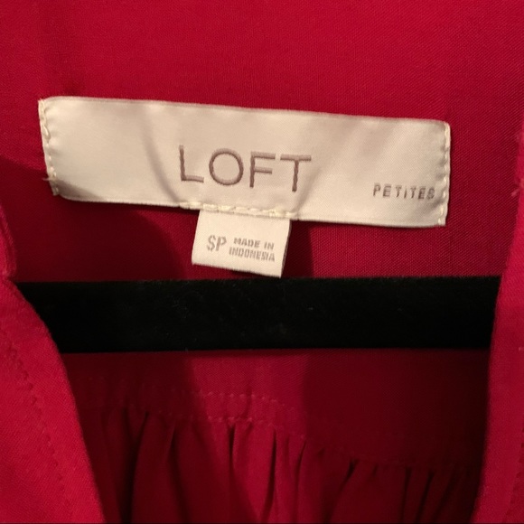 Red blouse - Picture 2 of 3